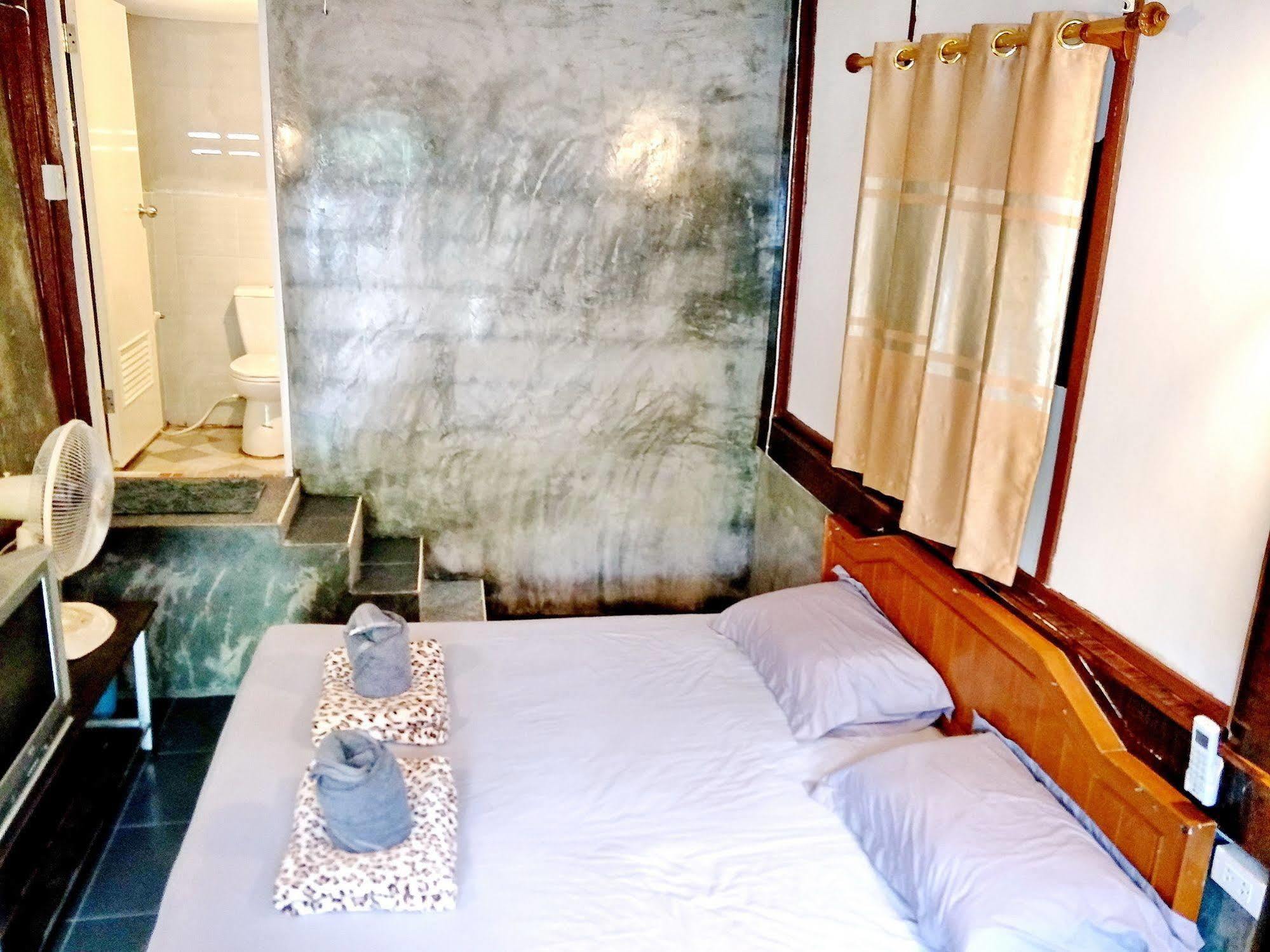 Tuk Tuk Guesthouse Koh Chang Ngoại thất bức ảnh
